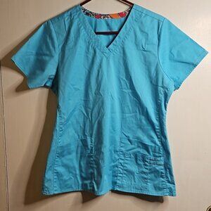 Vera Bradley light blue scrub top criss cross detail size M